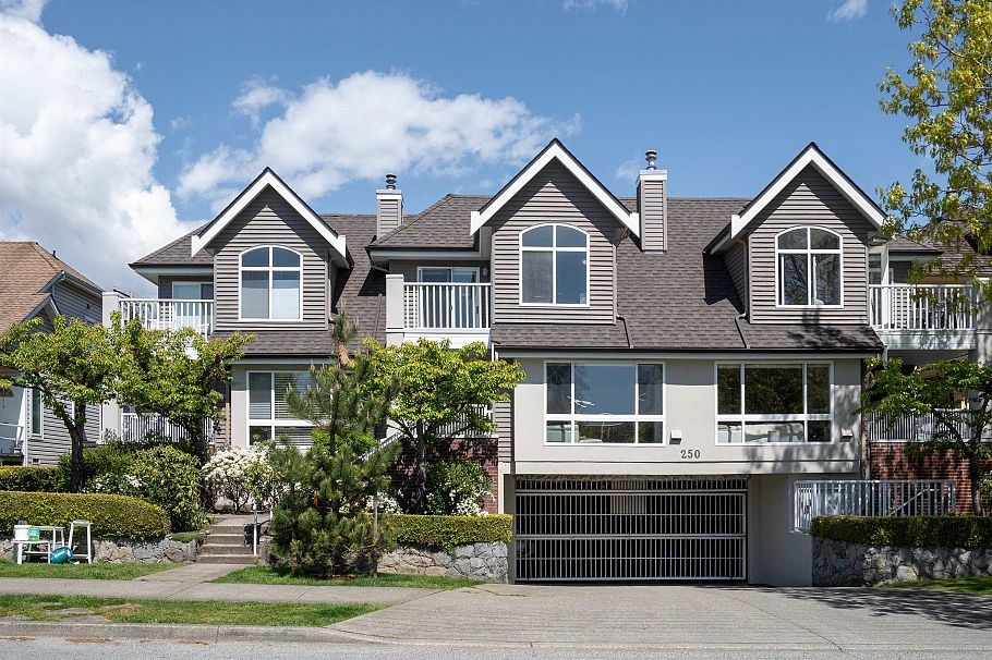 250 E Keith Road North Vancouver, BC - 1