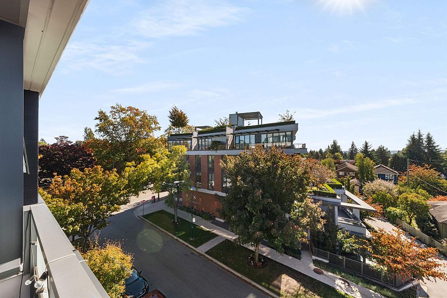 310 6333 West Boulevard Vancouver, BC - 6