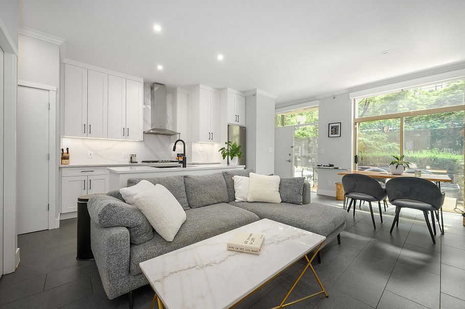 987 Richards Street Vancouver, BC - 6