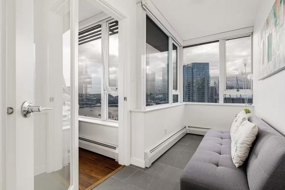 2202 688 Abbott Street Vancouver, BC - 10