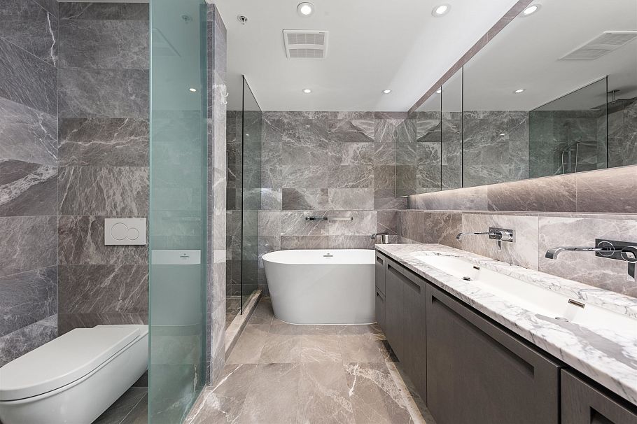 310 6333 West Boulevard Vancouver, BC - 10