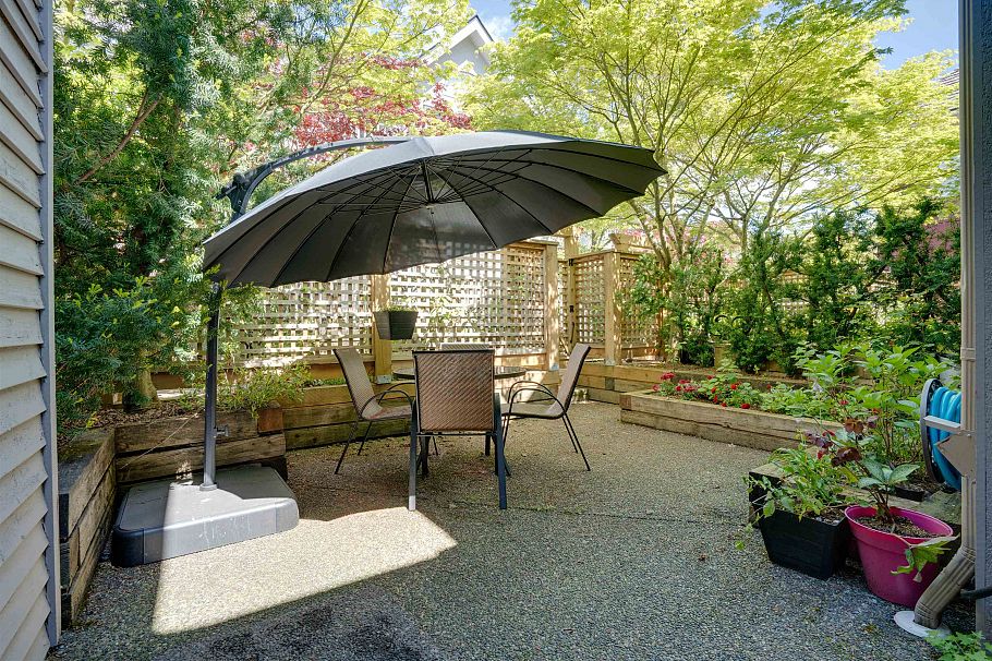 250 E Keith Road North Vancouver, BC - 17