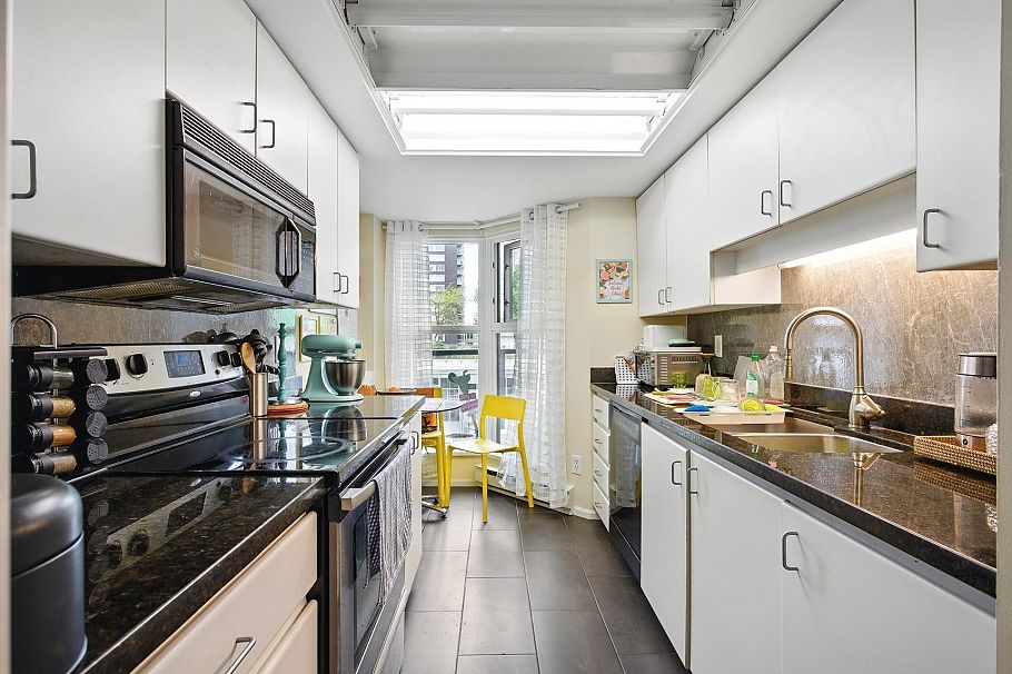 B1002 1331 Homer Street Vancouver, BC - 15