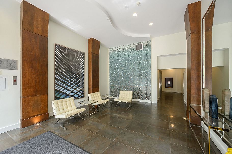 987 Richards Street Vancouver, BC - 22