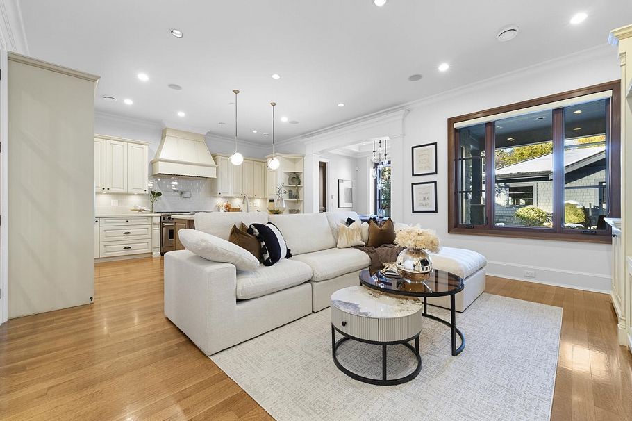 4085 W 36th Avenue Vancouver, BC - 10