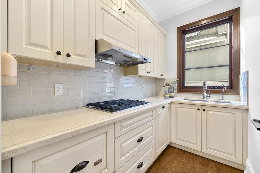 4085 W 36th Avenue Vancouver, BC - 14