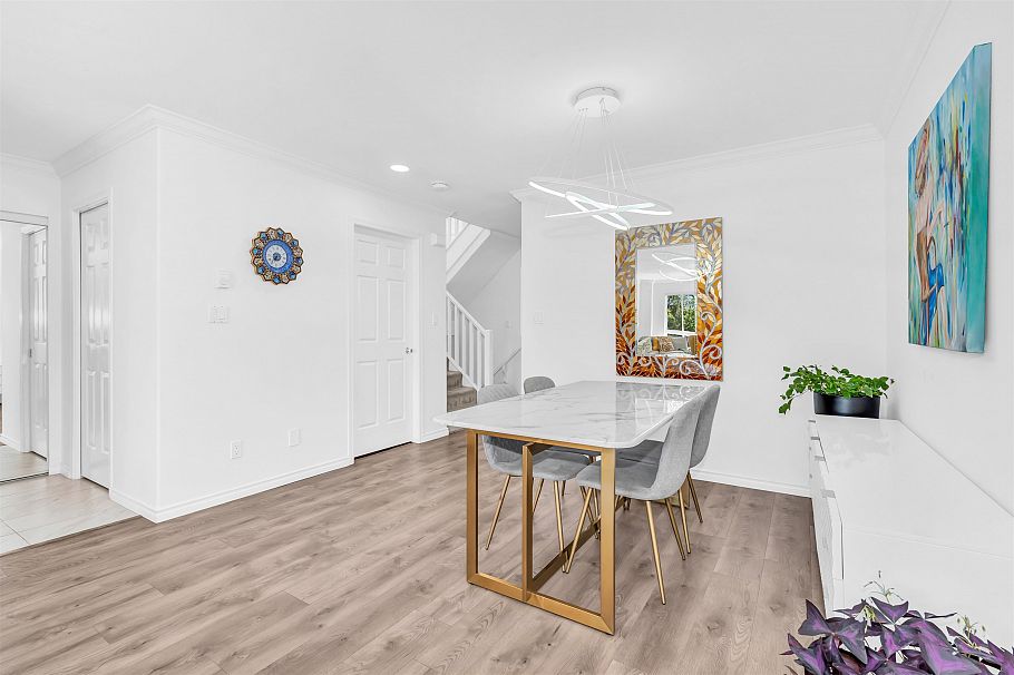 250 E Keith Road North Vancouver, BC - 9