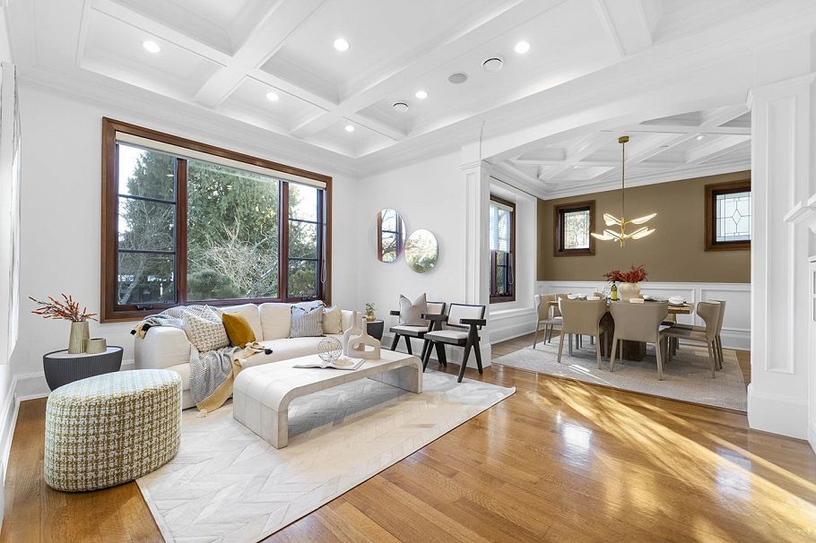 4085 W 36th Avenue Vancouver, BC - 4