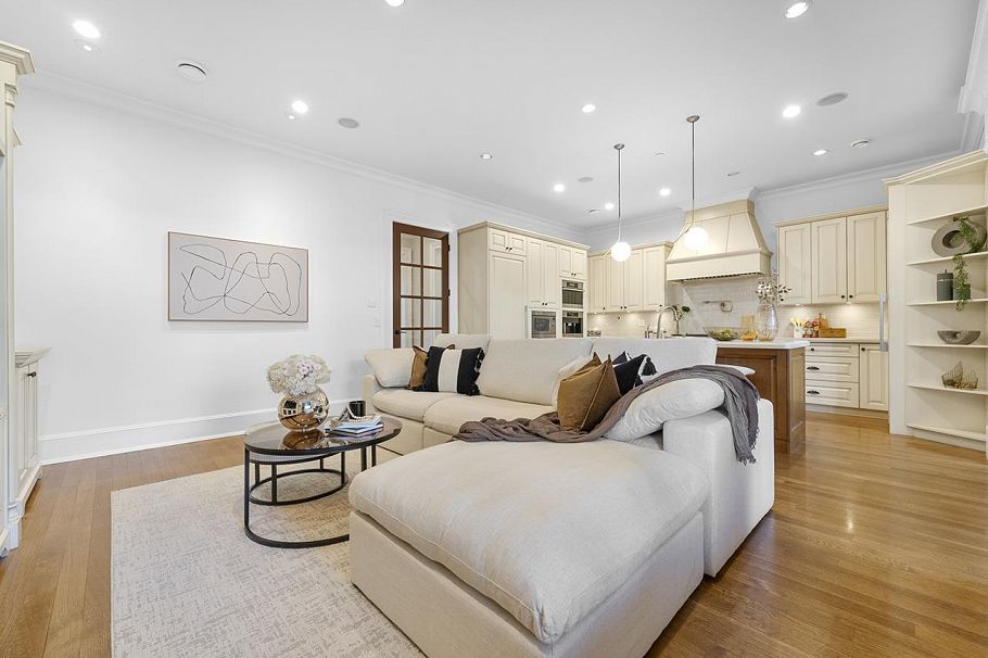 4085 W 36th Avenue Vancouver, BC - 11