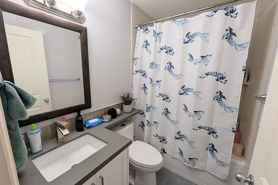 6466 Commercial Street Vancouver, BC - 16