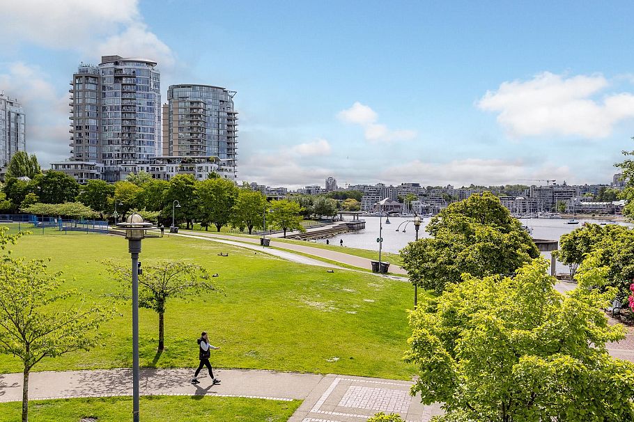 B1002 1331 Homer Street Vancouver, BC - 31