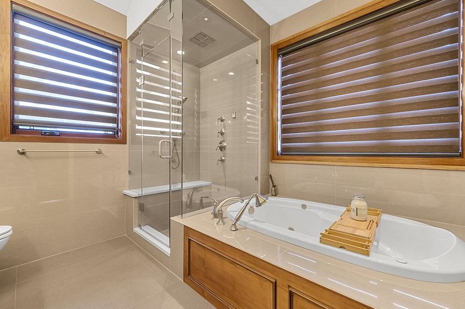 4085 W 36th Avenue Vancouver, BC - 30