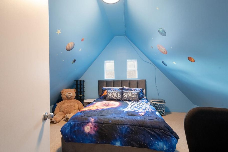 243 E 19th Street North Vancouver, BC - 32