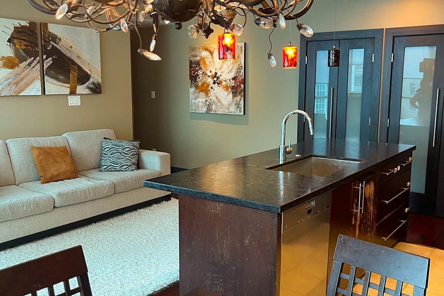 702 168 E Esplanade North Vancouver, BC - 9