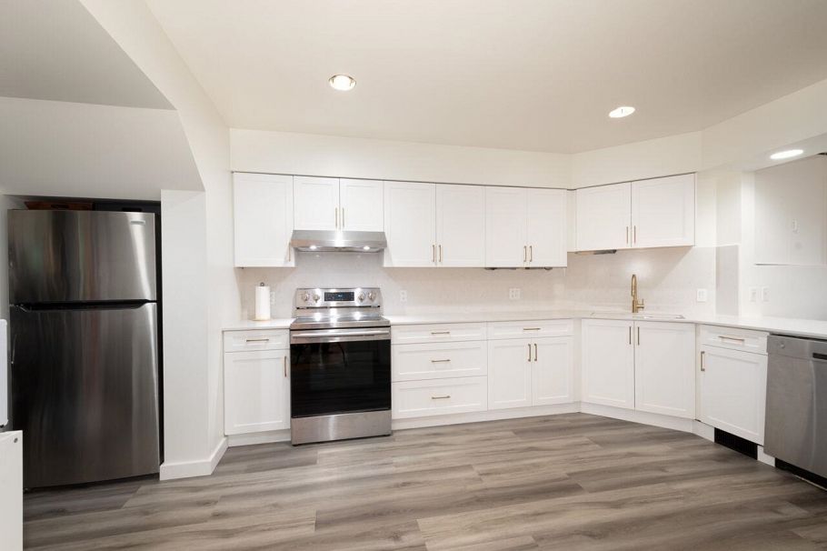 243 E 19th Street North Vancouver, BC - 13