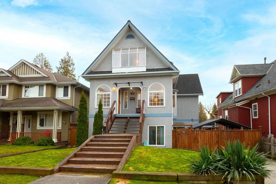 243 E 19th Street North Vancouver, BC - 1