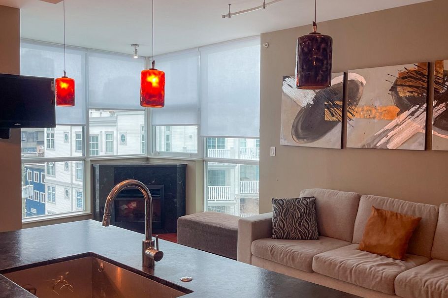 702 168 E Esplanade North Vancouver, BC - 11