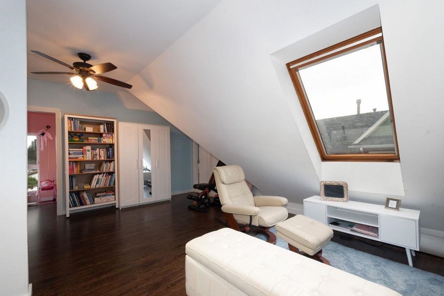 243 E 19th Street North Vancouver, BC - 28