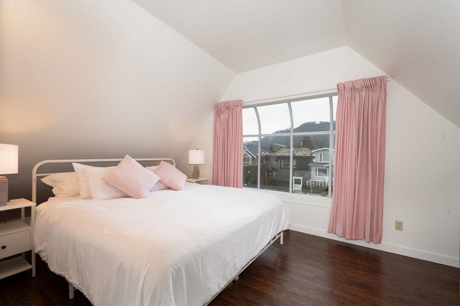 243 E 19th Street North Vancouver, BC - 22