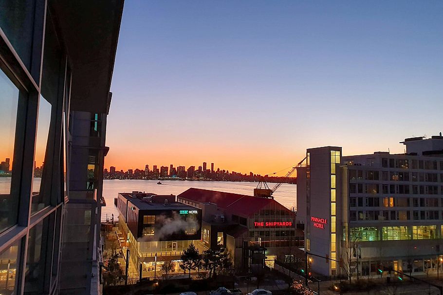 702 168 E Esplanade North Vancouver, BC - 16