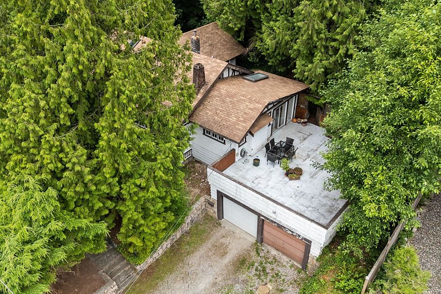 338 E Osborne Road North Vancouver, BC - 9