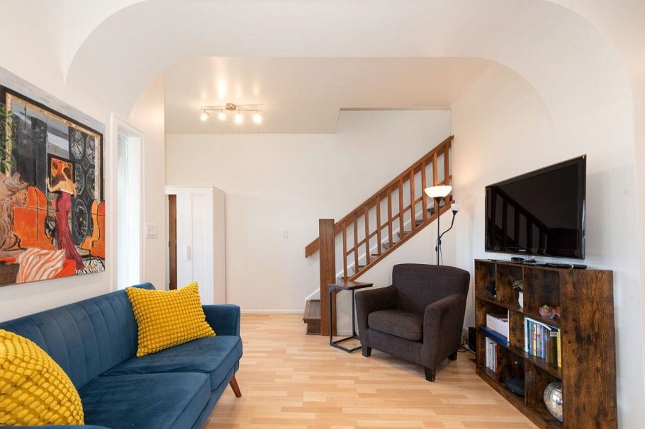 243 E 19th Street North Vancouver, BC - 6