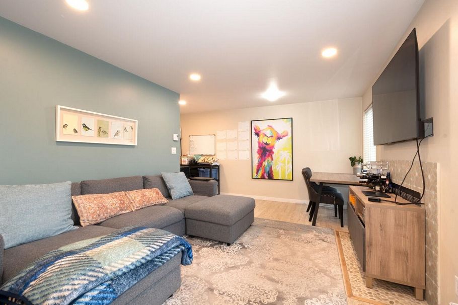 243 E 19th Street North Vancouver, BC - 35