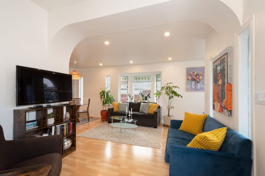 243 E 19th Street North Vancouver, BC - 8