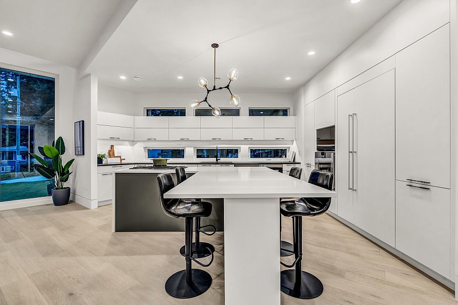 4500 Canterbury Crescent North Vancouver, BC - 6