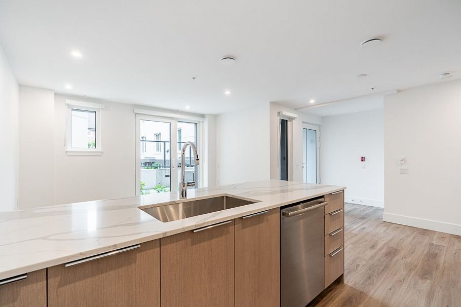 109 2085 E 1st Avenue Vancouver, BC - 19