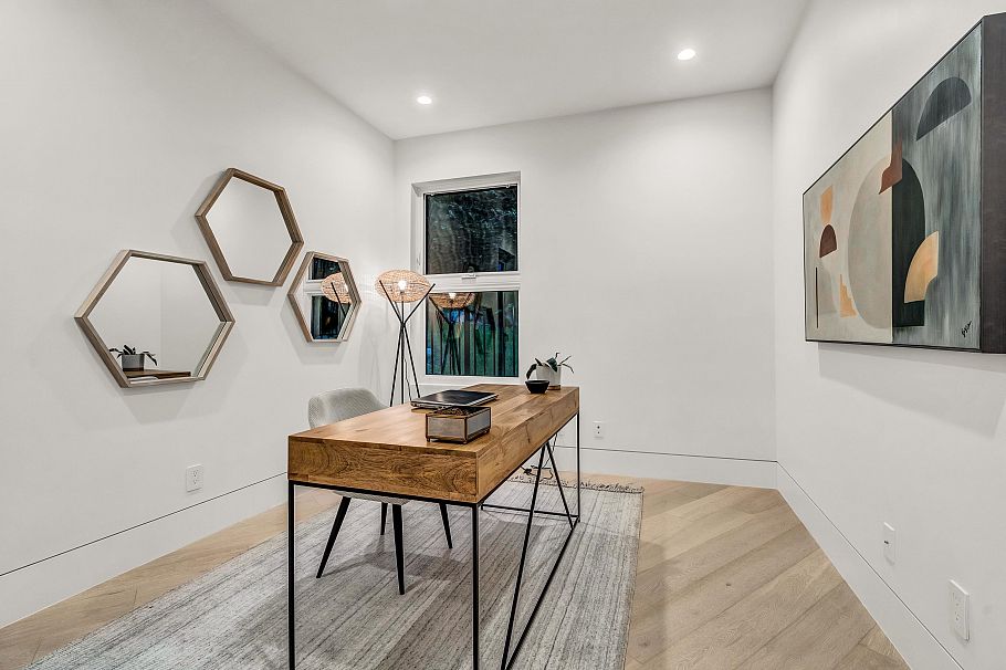 4500 Canterbury Crescent North Vancouver, BC - 10