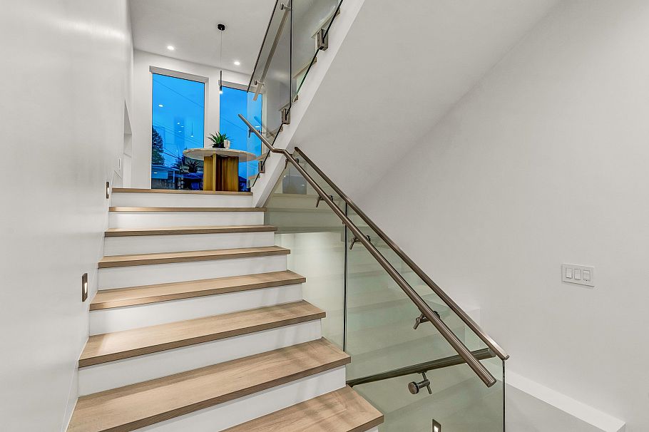 4500 Canterbury Crescent North Vancouver, BC - 22