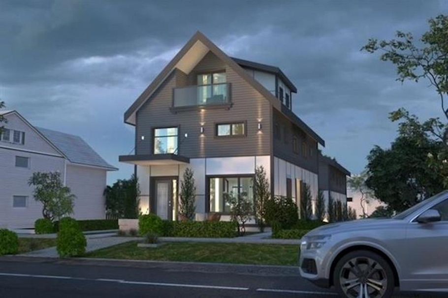 1 3635 Turner Street Vancouver, BC - 2