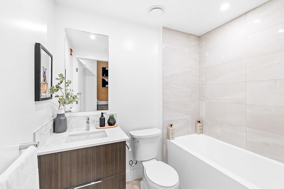 309 2250 E 1st Avenue Vancouver, BC - 7