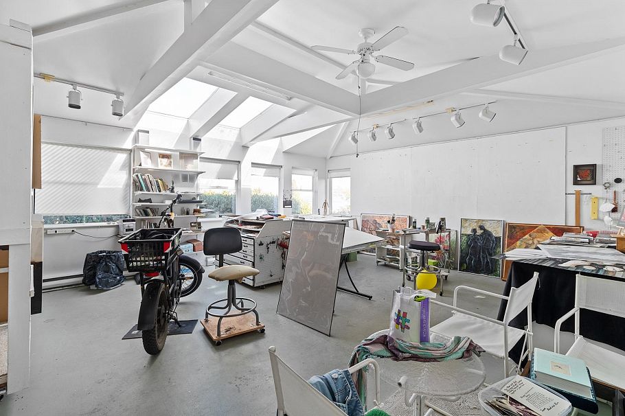 4557 W 4th Avenue Vancouver, BC - 8