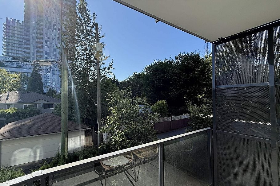 207 488 W 58th Avenue Vancouver, BC - 12