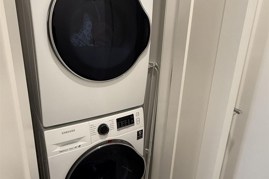 207 488 W 58th Avenue Vancouver, BC - 10