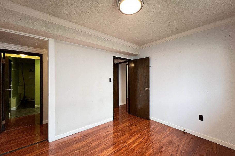 235 E 62nd Avenue Vancouver, BC - 21