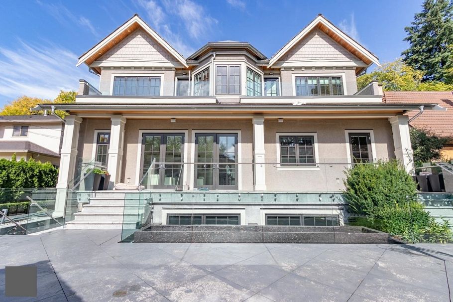 1542 W 28th Avenue Vancouver, BC - 27