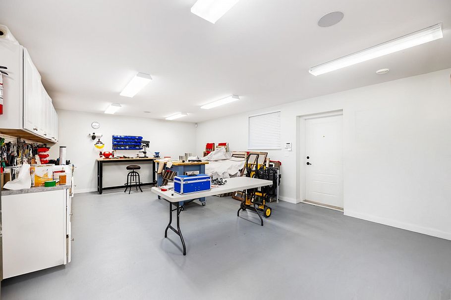 3850 St. Marys Avenue North Vancouver, BC - 29