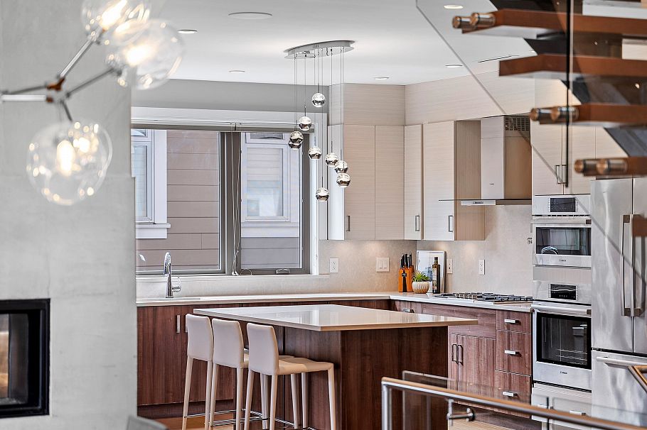 503 Crestwood Avenue North Vancouver, BC - 7