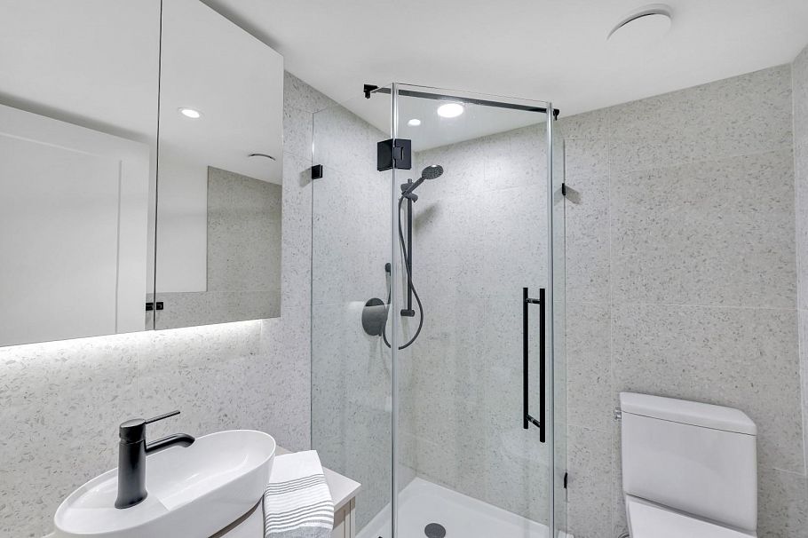 6 632 E 3rd Street North Vancouver, BC - 9