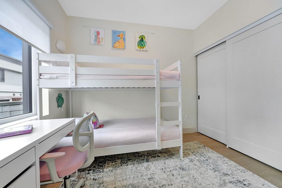 6 632 E 3rd Street North Vancouver, BC - 29