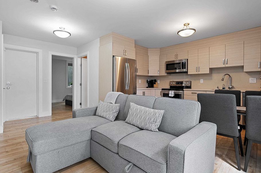 503 Crestwood Avenue North Vancouver, BC - 38