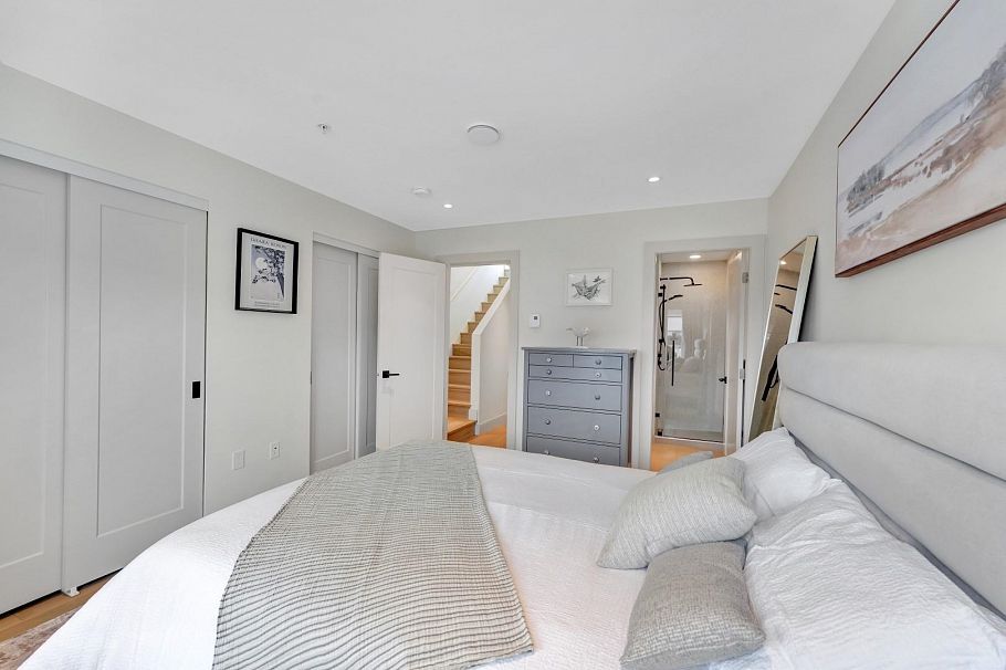 6 632 E 3rd Street North Vancouver, BC - 26