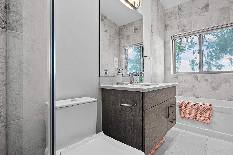 503 Crestwood Avenue North Vancouver, BC - 22