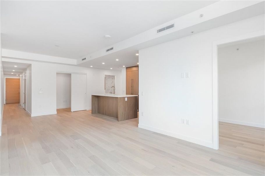 306 4988 Cambie Street Vancouver, BC - 14