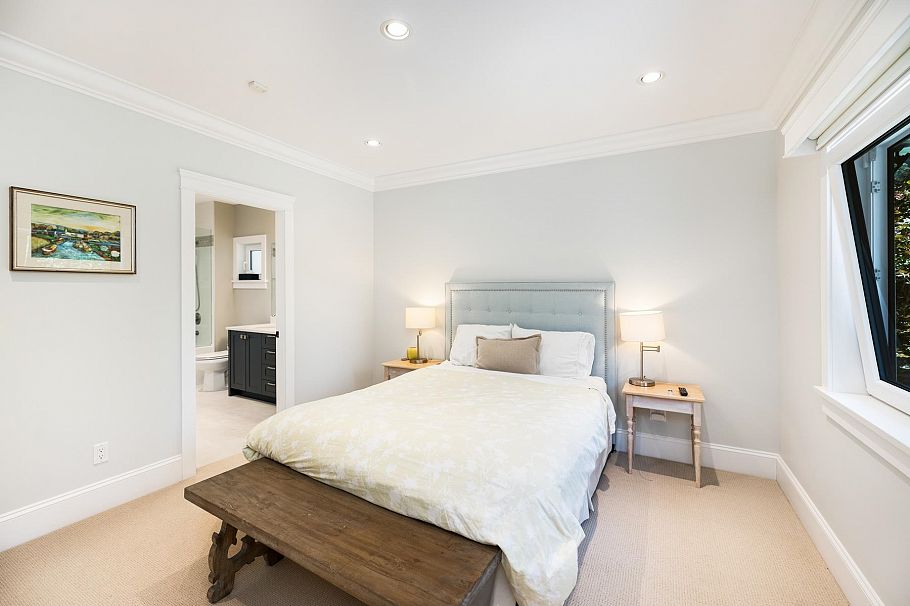 3850 St. Marys Avenue North Vancouver, BC - 22