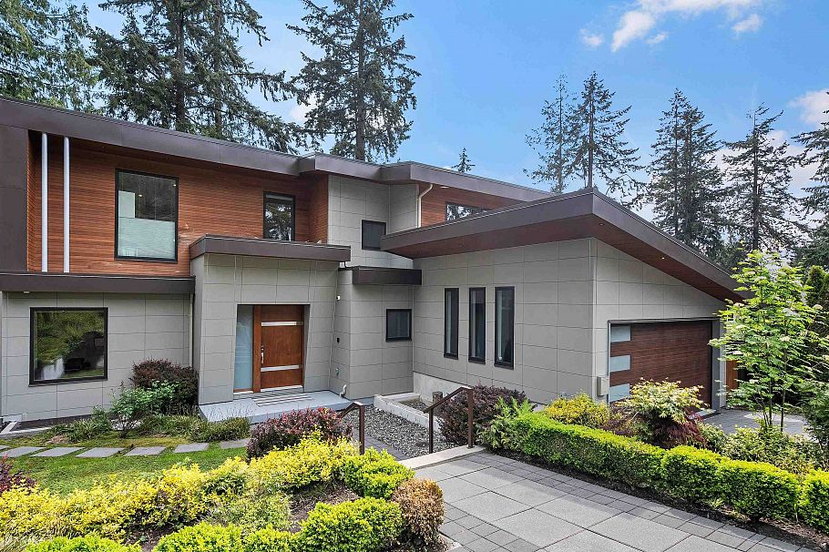 503 Crestwood Avenue North Vancouver, BC - 1