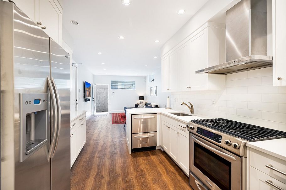 3850 St. Marys Avenue North Vancouver, BC - 34